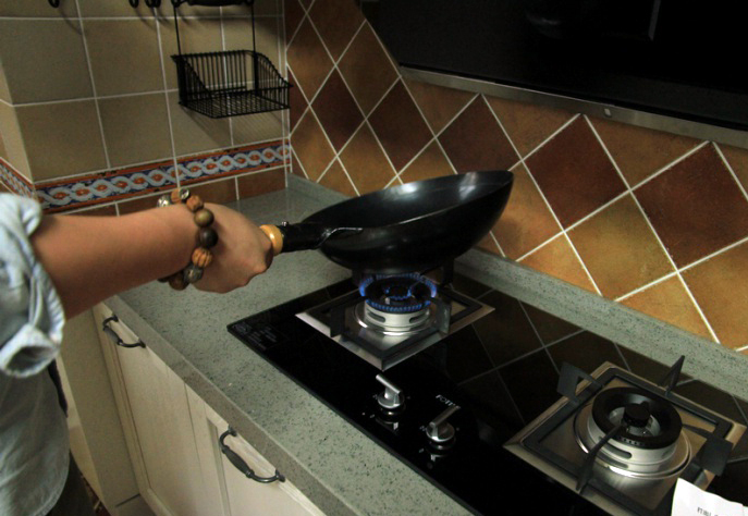 陈枝记和苏泊尔铁锅,山田锅好还是陈枝记好