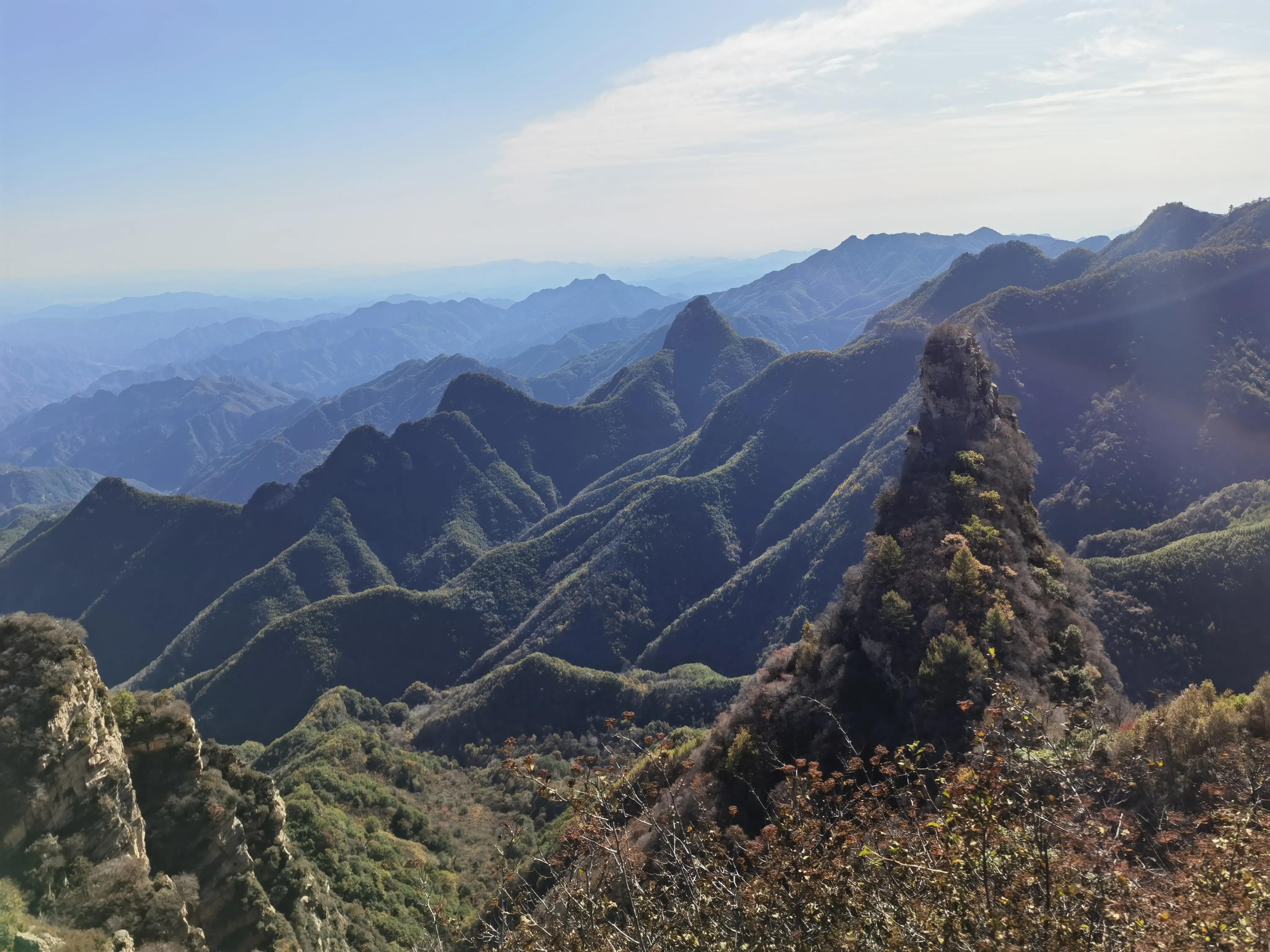 都知夏日驼梁美，秋季呢？阜平花塔村进山带您领略最美的秋日驼梁