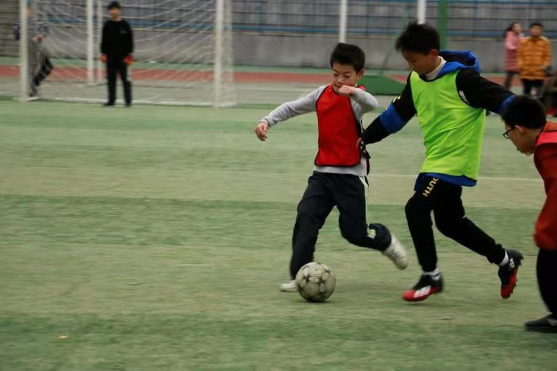 校园足球联赛精彩纷呈,校园足球点燃中国足球新希望