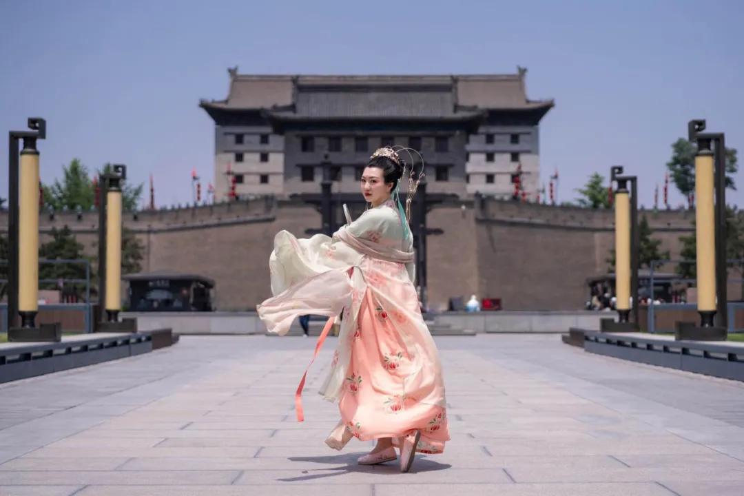 西安也是一座值得向往的城市,为什么大家对西安那么着迷呢