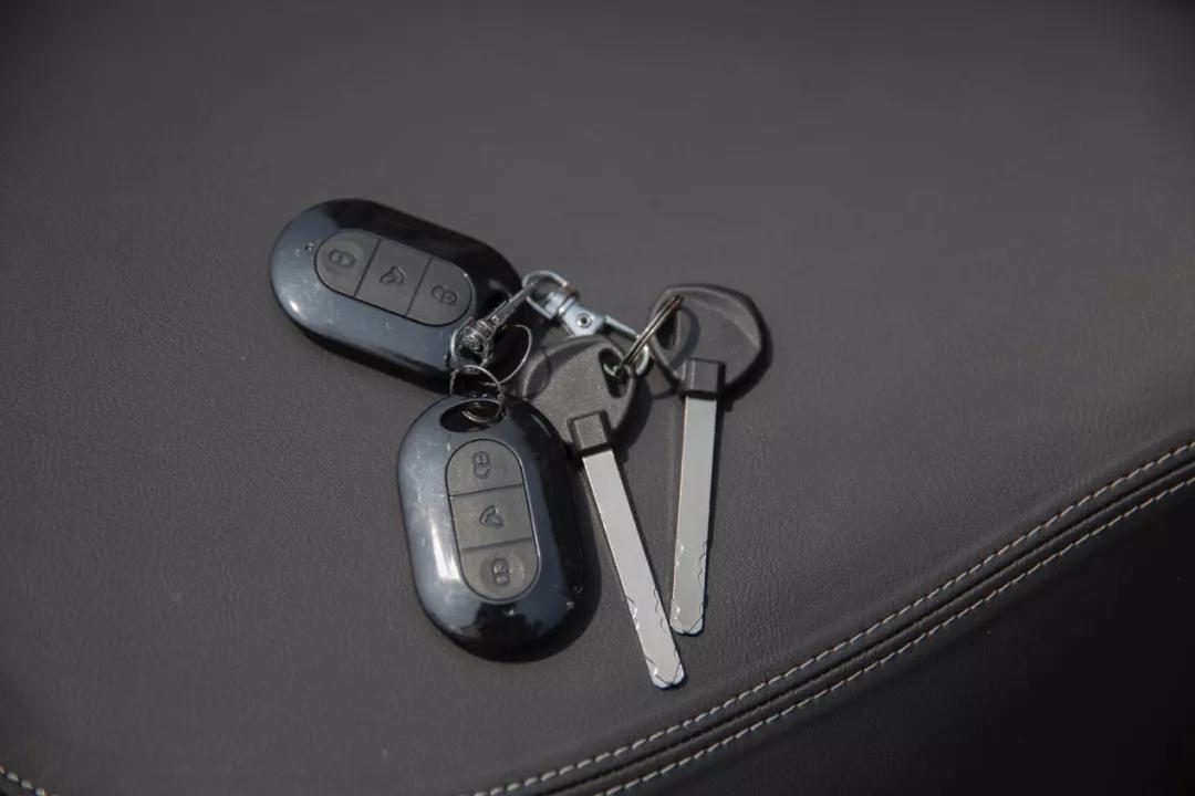 雅迪轻便摩托T9D能装多大电池,雅迪t9