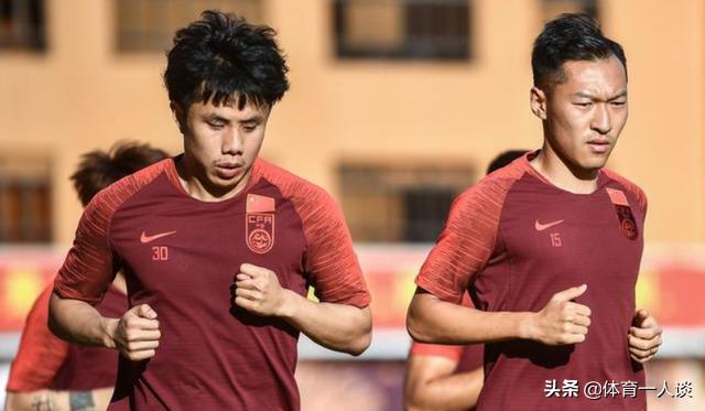 国足8号队员,聊足球球衣号码的意义