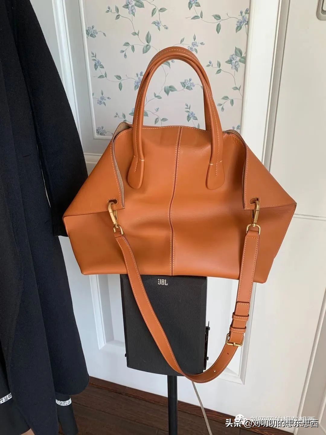 肩宽背厚120斤女生怎么穿显瘦,肩宽后背宽怎么穿显瘦