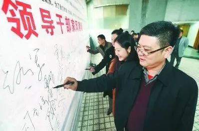 保时捷女司机老公被免职后续,保时捷女车主丈夫被免职后续