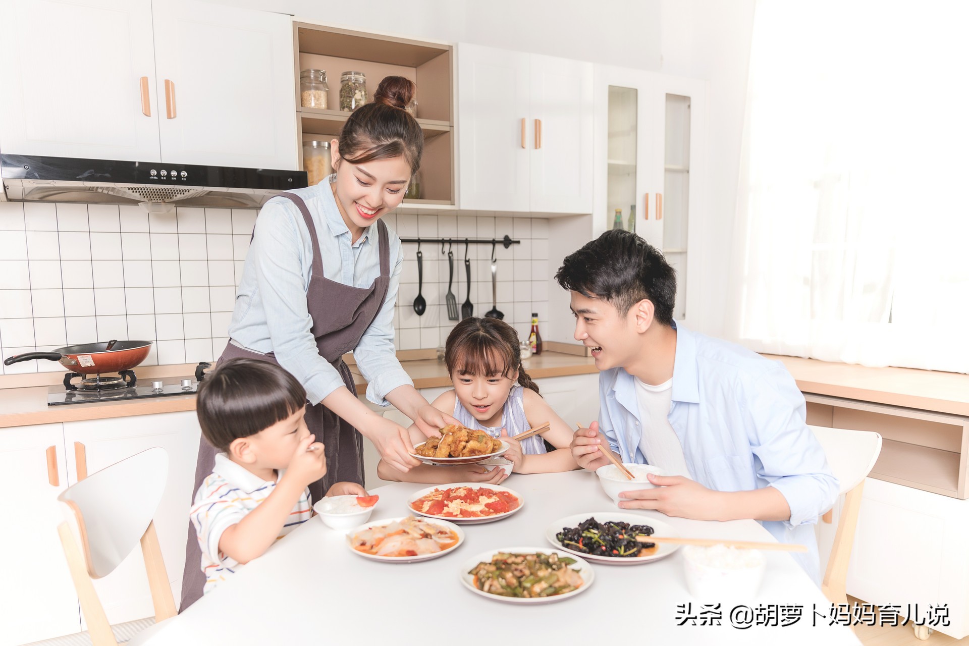 14岁女孩身高170cm，家长常给孩子吃这两种食物，是天然的增高剂