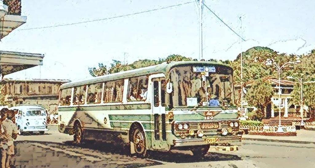 摸着石头过河，国内两厢车的开创者，富康的尴尬与失落