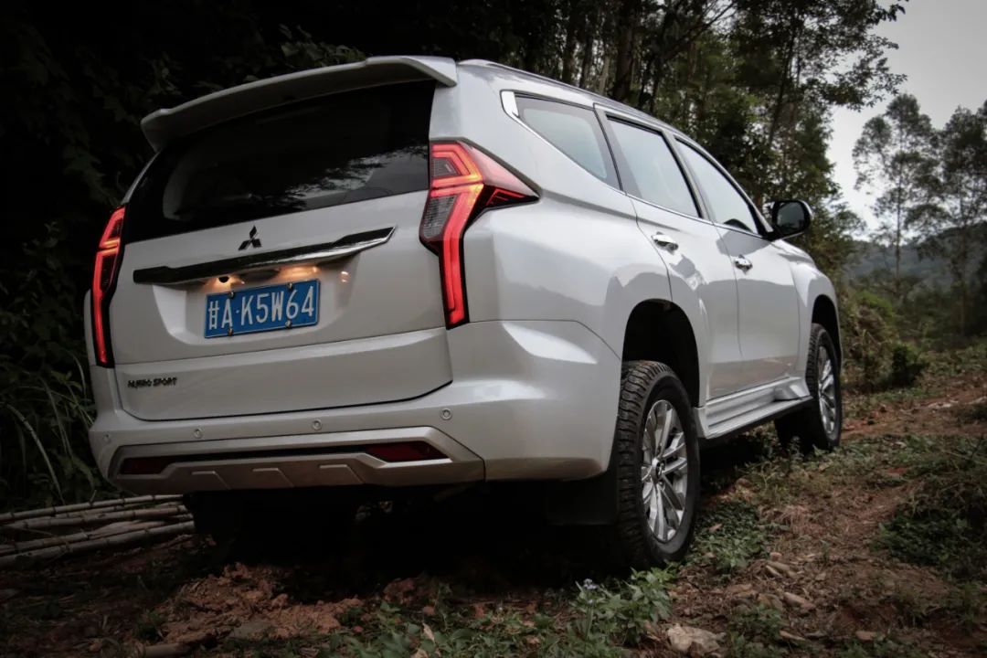 试驾三菱帕杰罗劲畅3.0,三菱帕杰罗劲畅3.0l测评