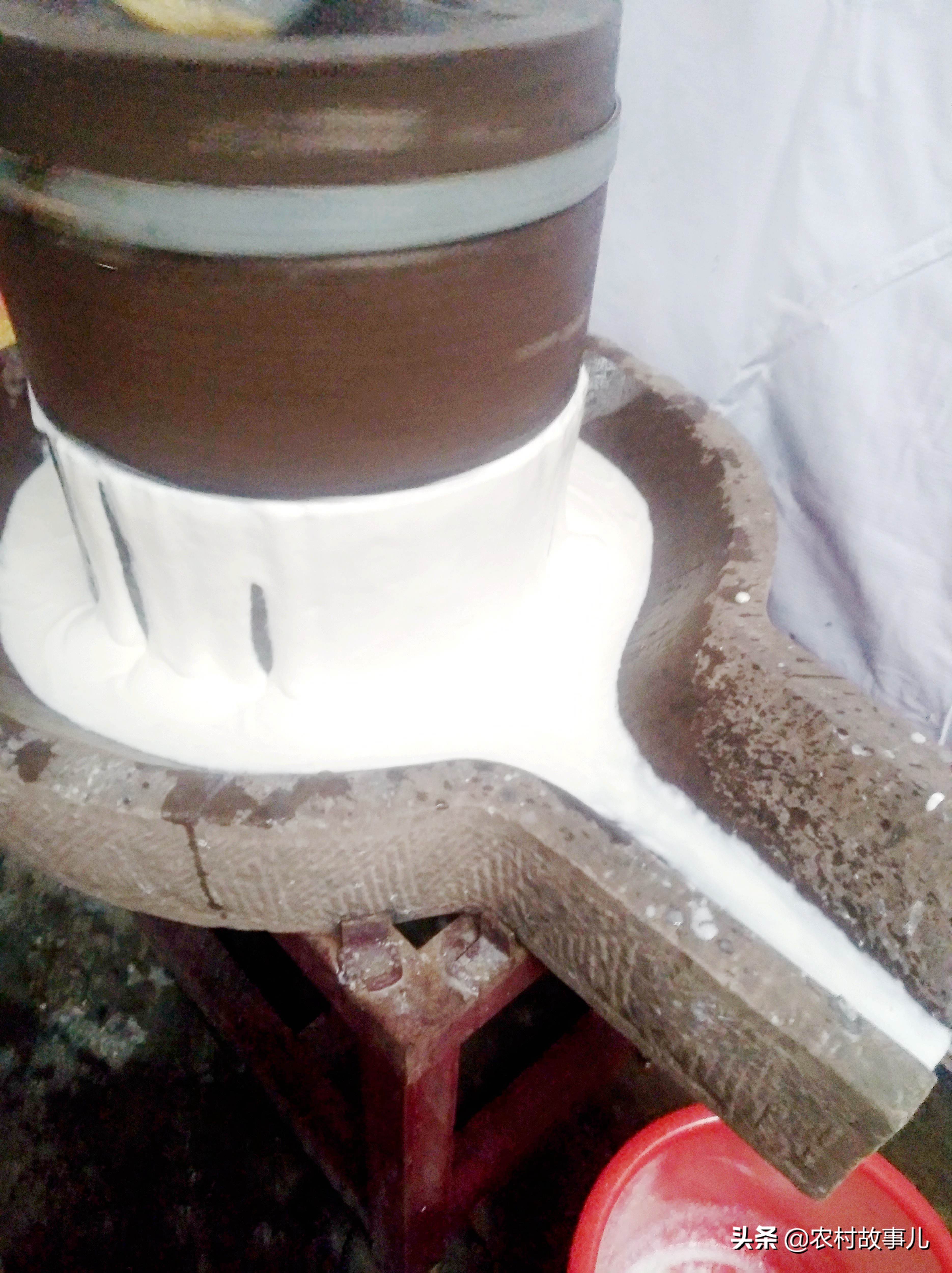 做美食生意成功秘诀,一个月赚2万元小吃生意