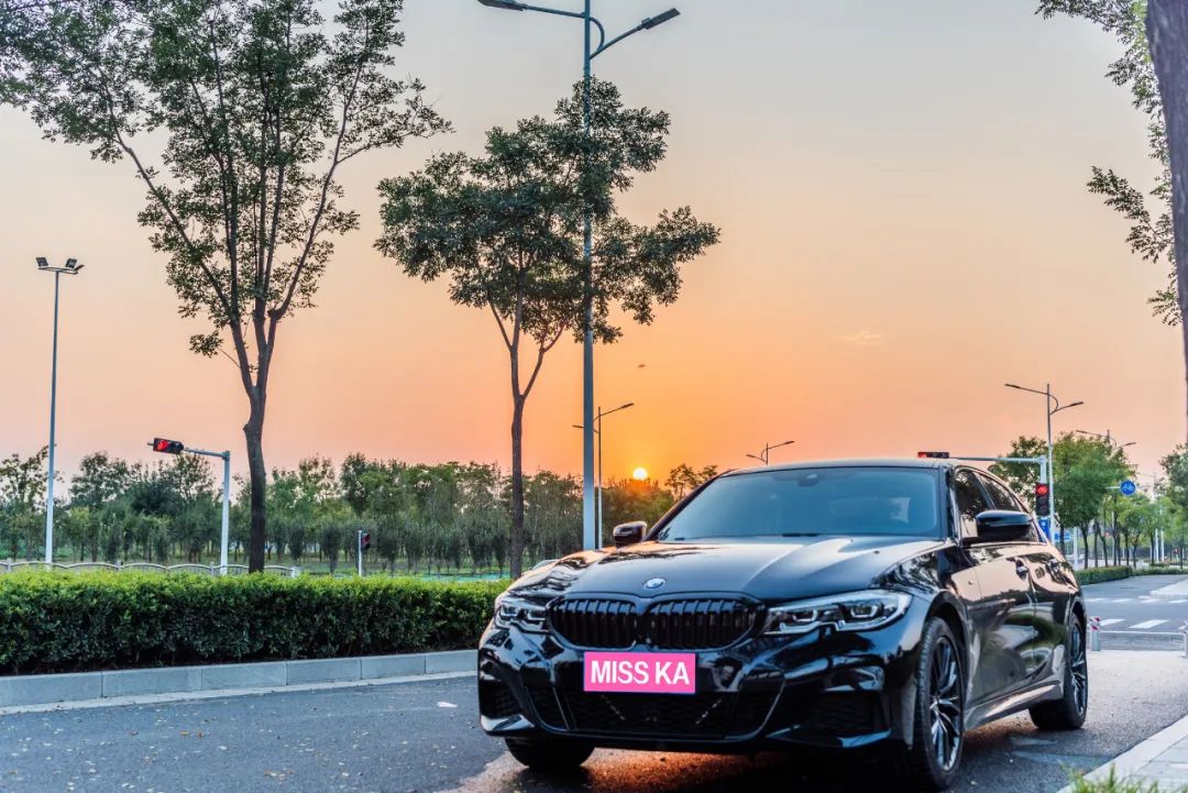 宝马325li实际油耗多少,宝马325li曜夜运动版油耗