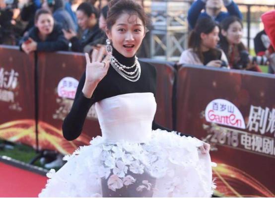 星辰大海林允关晓彤,林允素颜被吐槽