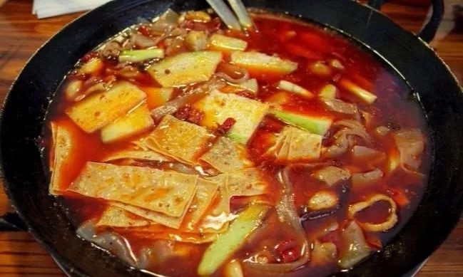 重庆各个区域好耍好吃的推荐,重庆哪有好吃好玩的地方