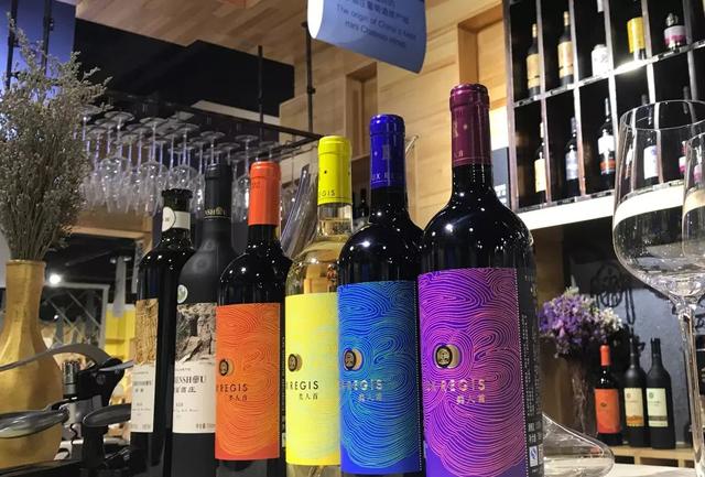 开红酒的正确方法木塞怎么拿下来,开红酒的正确方法视频教程