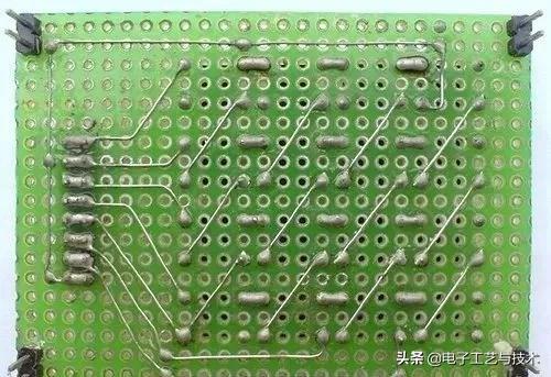 万能板和面包板哪个好做,万能板与面包板的区别