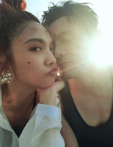 李荣浩杨丞琳在哪里办结婚证,李荣浩杨丞琳求婚后首次合体同框