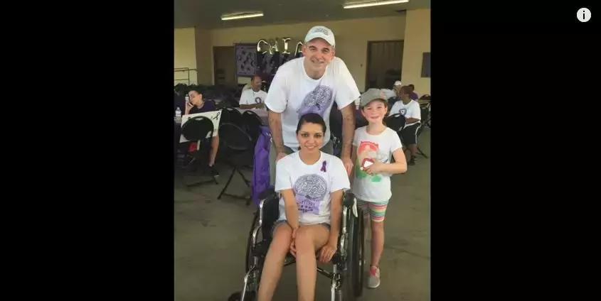 全身瘫痪，经历10次手术后康复，她就这样一步一步实现了医生梦