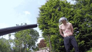 看着都痛的搞笑名场面,看着都痛的搞笑图片