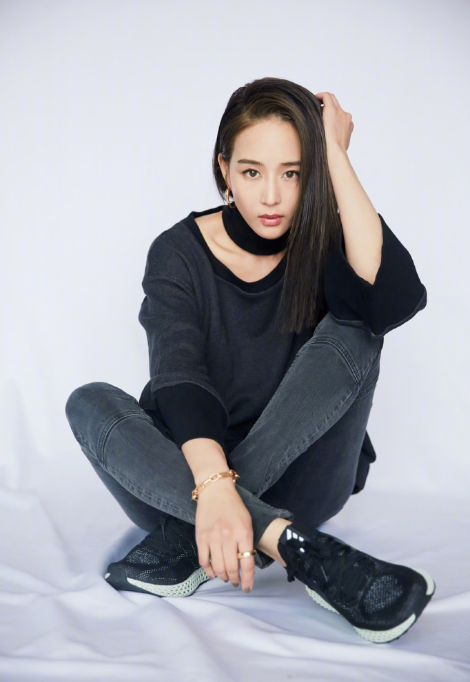 寮犻挧鐢┘鑹插ぇ琛i厤榛戣壊鎷栧湴瑁ゅ瓙,寮犻挧鐢殑鐨。绌挎惌骞茬粌鍙堟樉姘斿満