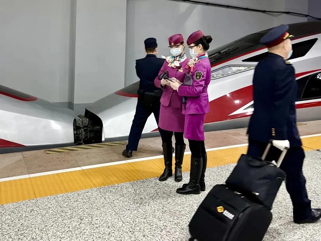 最长列车多少节车厢,列车长属于什么段