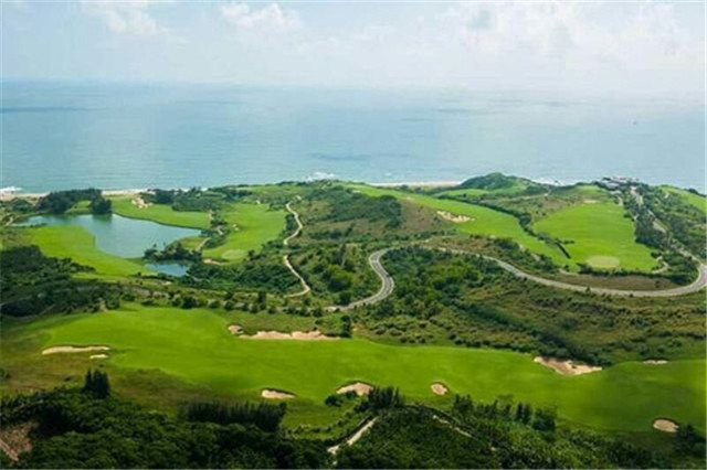 *震王**之子王军：跨行从商、不计得失建鸟巢，退休后大胆投资*疆新**