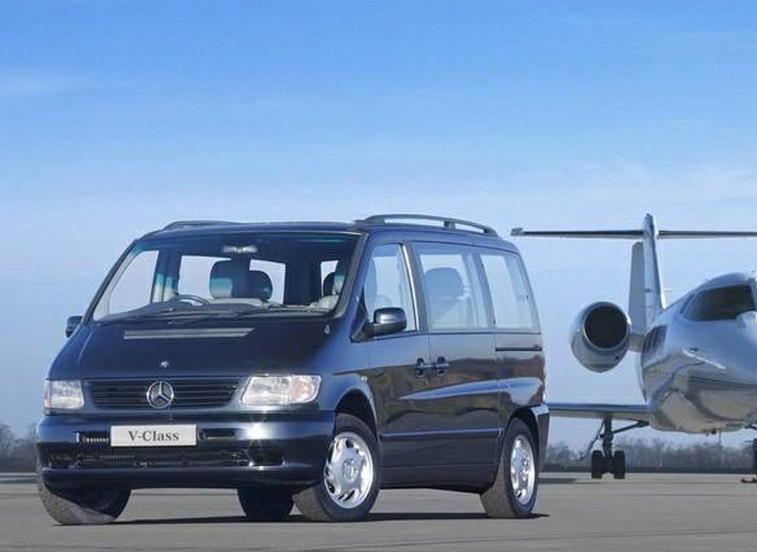 奔驰mpv埃尔法,奔驰v级不比埃尔法有面子吗