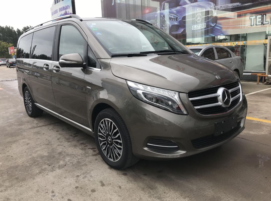 别克君威改装mpv,新款君威改内饰