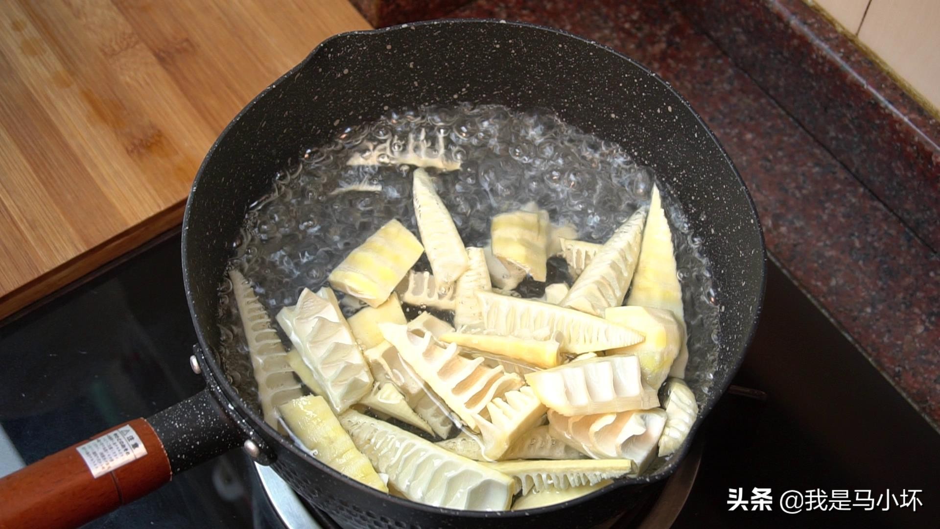 小竹笋这样做特别下饭咸鲜脆爽,竹笋的最新吃法简单又好吃