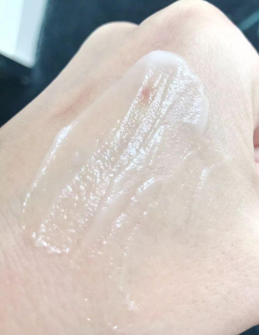 冬天面霜不吸收能用吗,冬天好用的面霜不闷痘不油