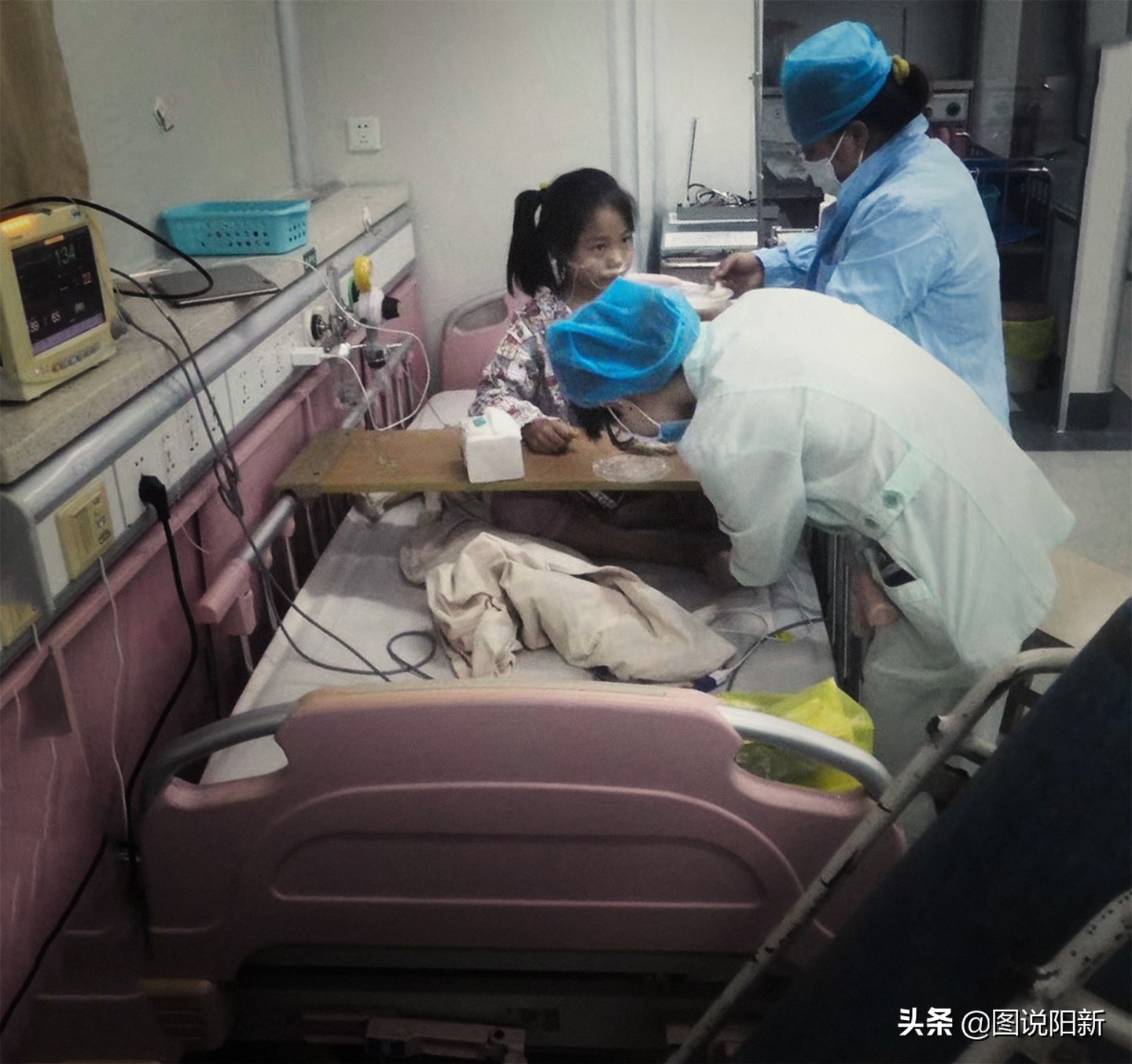 姐弟恋生了两个儿子,姐弟恋生下两个孩子