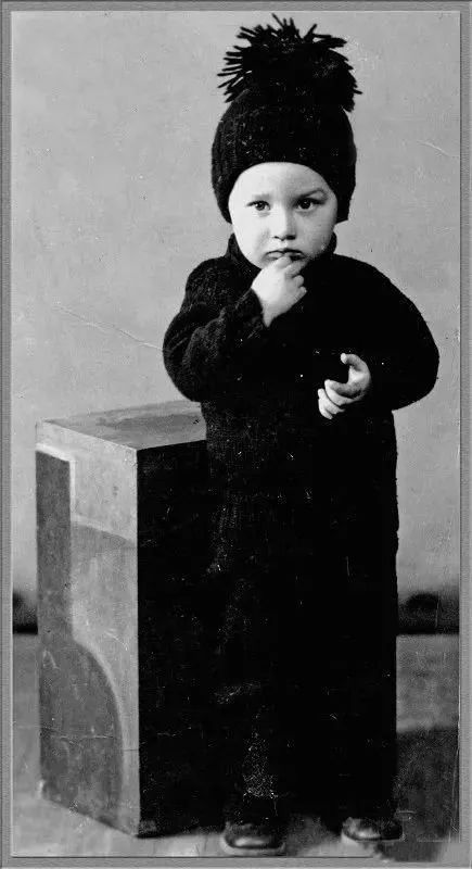 地质学家李忆祖的中国兄弟姐妹,地质学家李忆祖的全家福