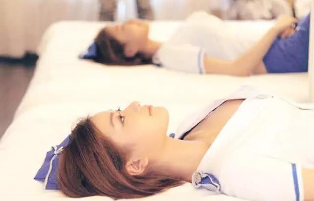 空姐体检是男人检查吗,空姐每年都要体检吗