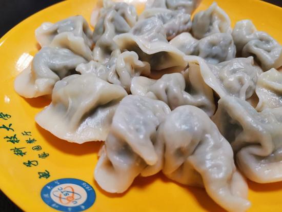 四川超级大学！坐拥15大网红餐厅，中央空调、电梯、免费网络全覆盖！