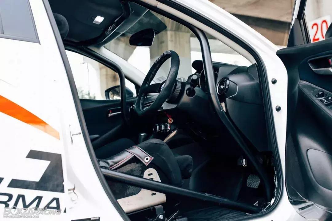 马自达2改装阿尔派车机音响,马自达2.0改装案例