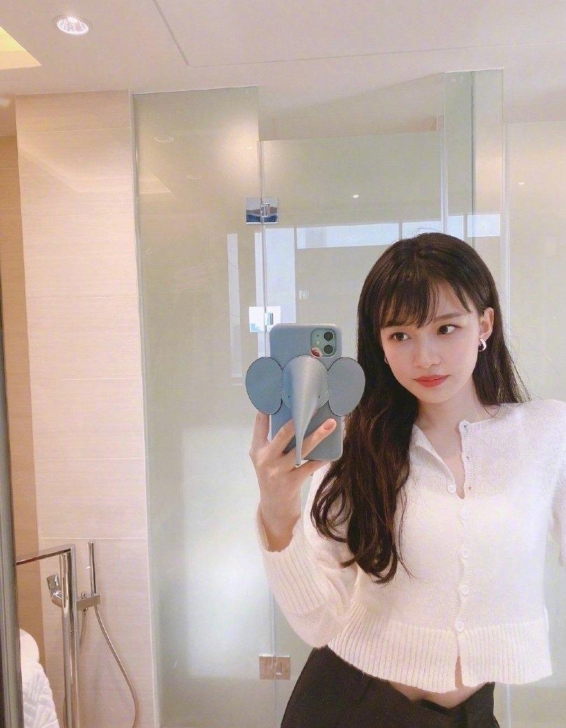 夏天空调房里穿的防冷的衣服,夏天靠空调救命