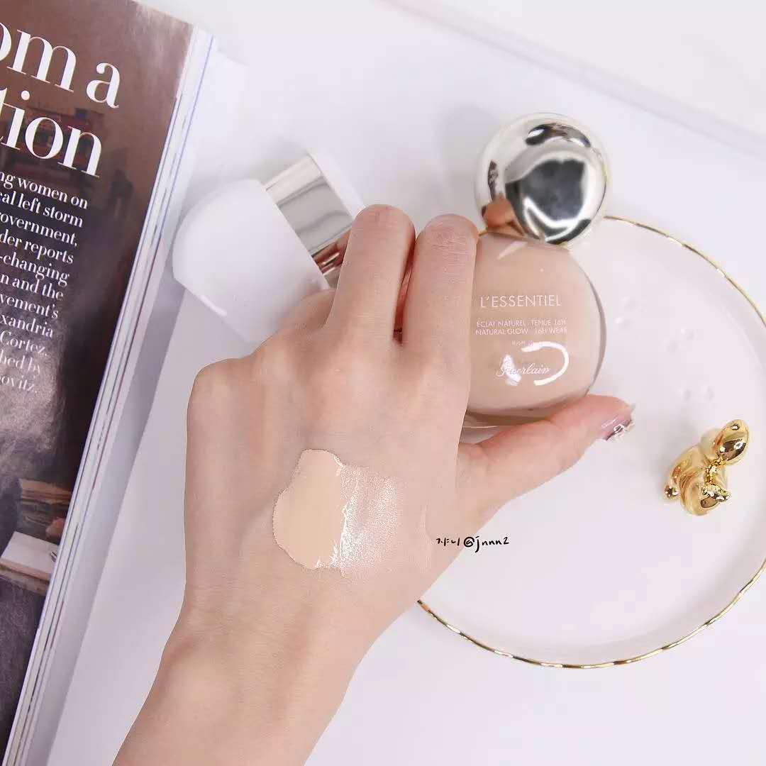 14款热门气垫粉底及粉膏全测评,秋冬粉底液混合皮大牌真实测评