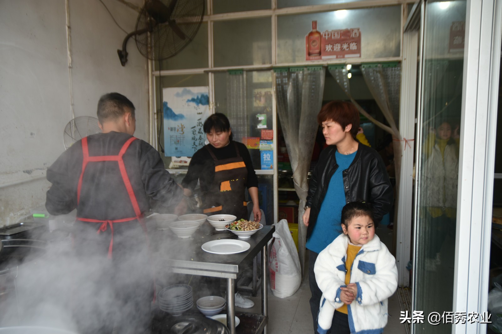 农村面馆开店经验,90后小伙做餐饮营业额
