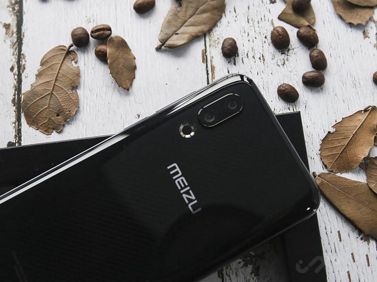 高刷新率屏幕oled120hz护眼dc调光,oled屏幕的手机哪些值得入手