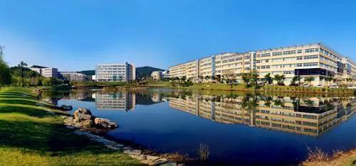 辽宁省高校(三十二)大连外国语大学