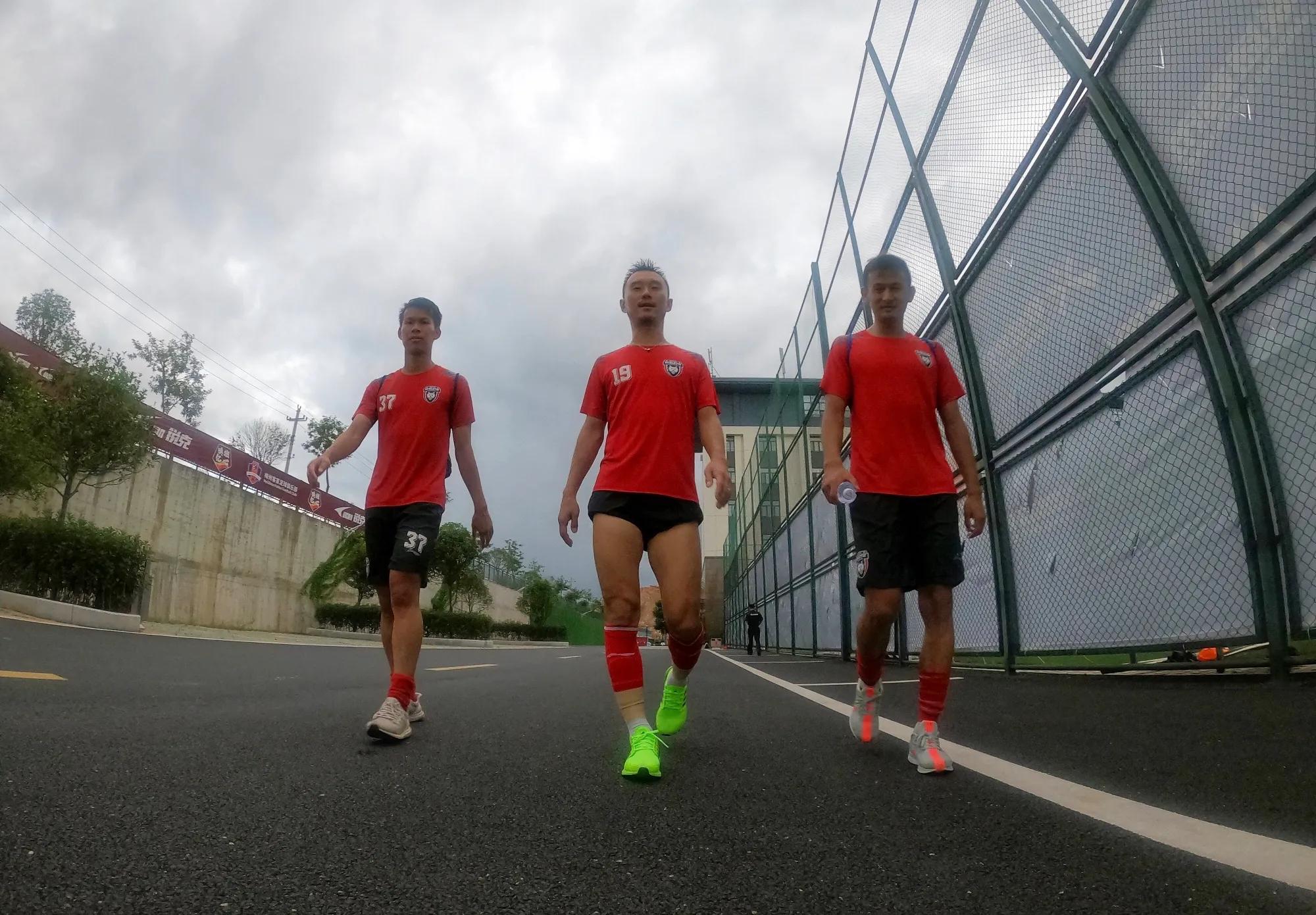 杨昊陕西倒钩,杨昊连发22球视频