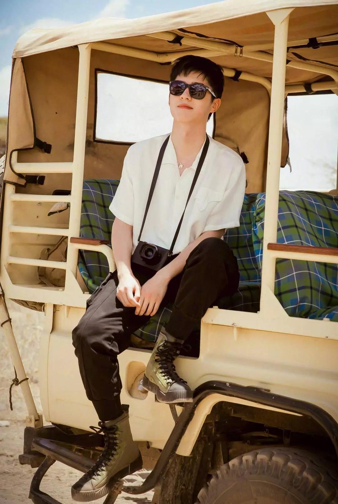 穿马丁靴的男人到底有多帅,穿着最舒服的马丁靴男