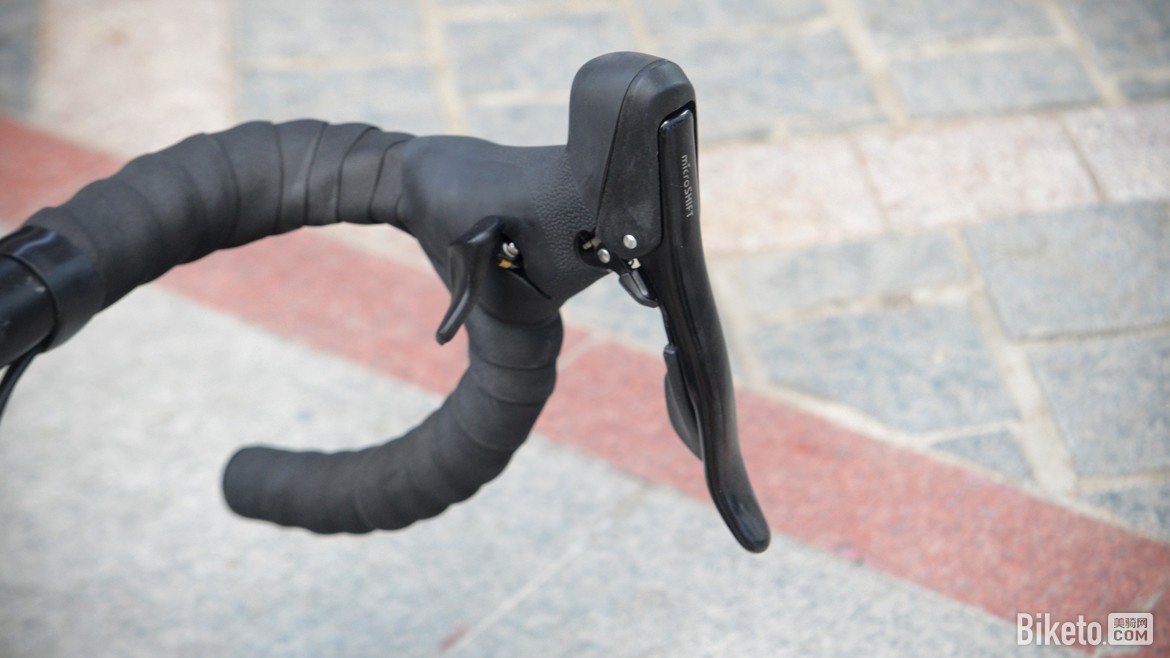 迪卡侬triban100值得入手吗,迪卡侬triban公路车怎么样