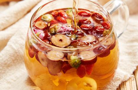 皮肤有的地方暗黄,怎么解决皮肤暗黄