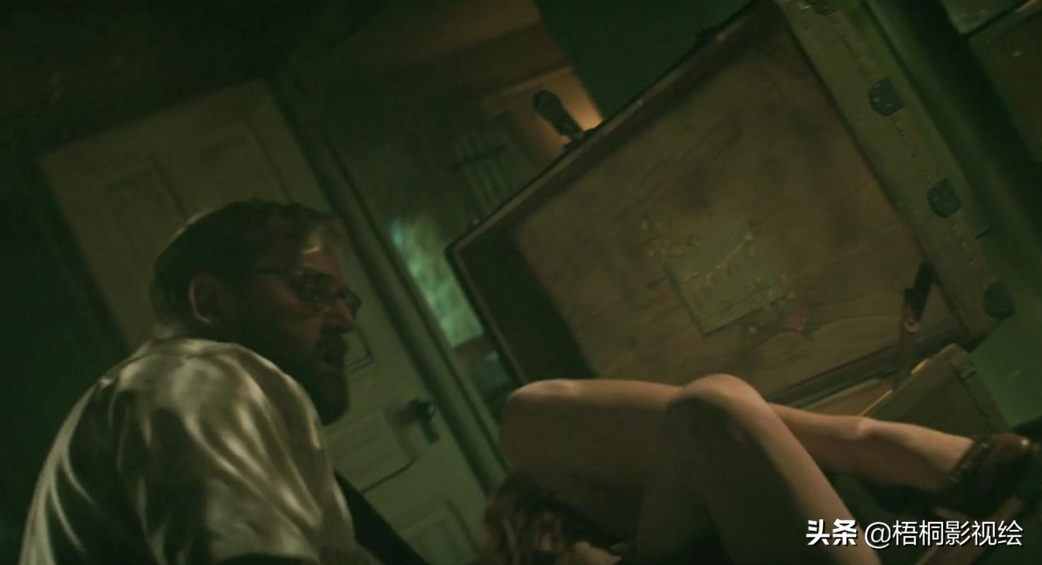 精彩绝伦的暗黑童话，黑暗扭曲的真实恐怖，这片看得真的很爽