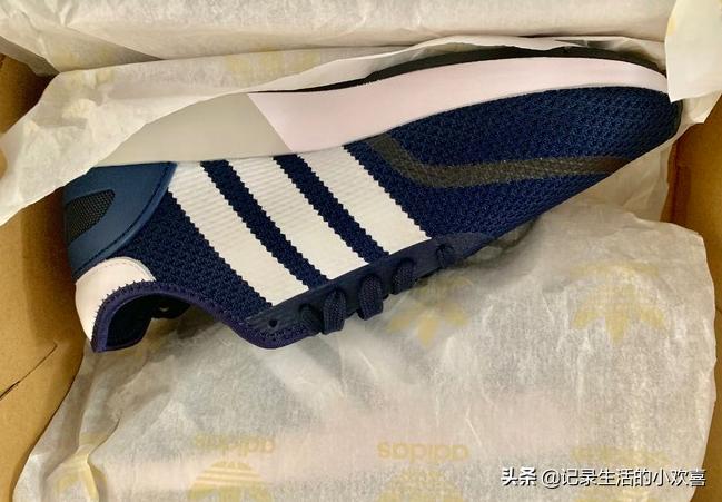 双十一阿迪达斯贝壳鞋多少钱,双十一买阿迪达斯攻略