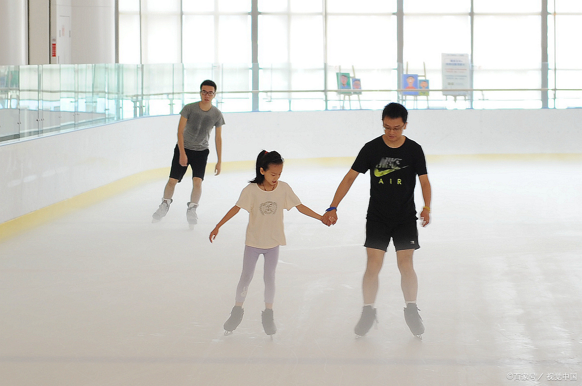 轮滑场地需要什么物料,轮滑要选一样的轮吗