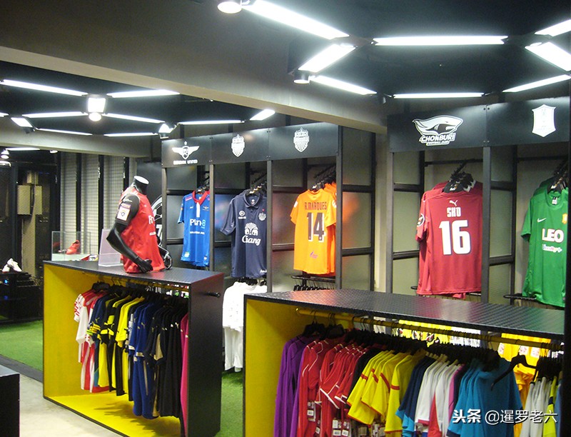 去泰国到哪能买到好看的衣服,去泰国买球衣