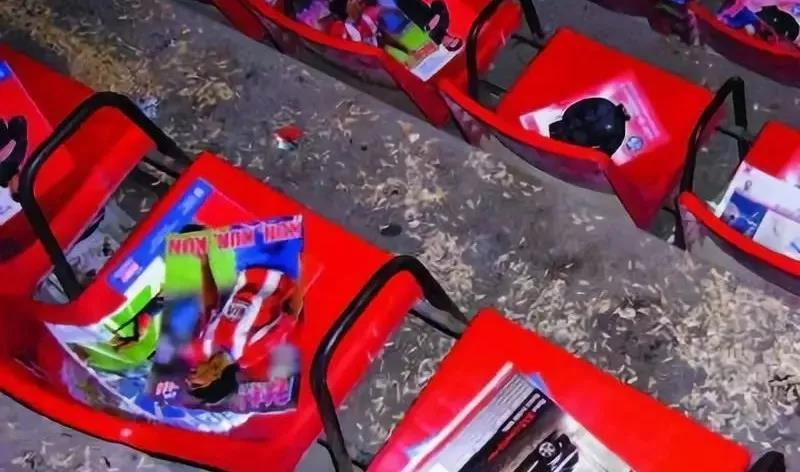 你精通嗑瓜子的艺术了没？当歪果仁开始学中国人嗑瓜子……