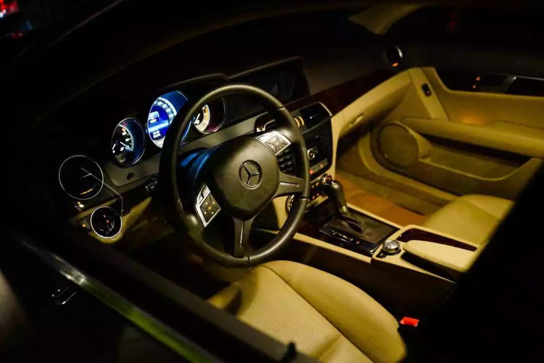 14万买奔驰C，6年只跑2万公里，收藏级