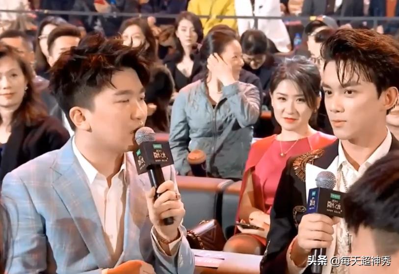 ig鍏ㄩ槦纰板埌uzi,鍚寸鐪媗pl姣旇禌