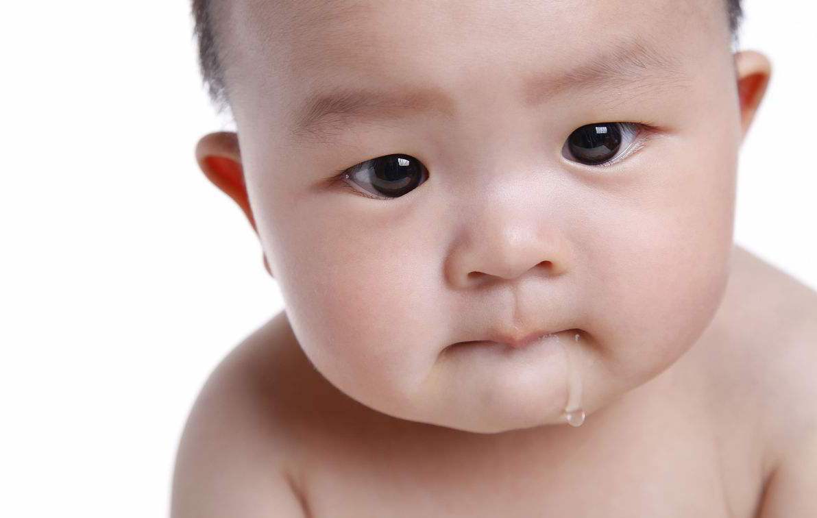 唾液也就是口水，每时每刻都在分泌，其中作用你知多少