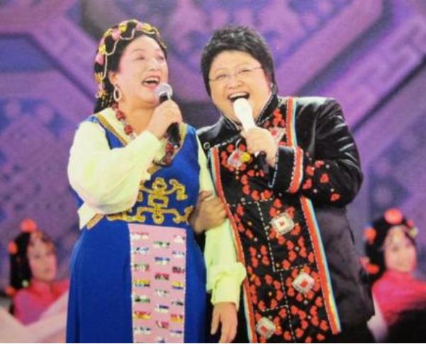 奶奶卖老冰棍,老奶奶卖雪糕帮助大山里的孩子